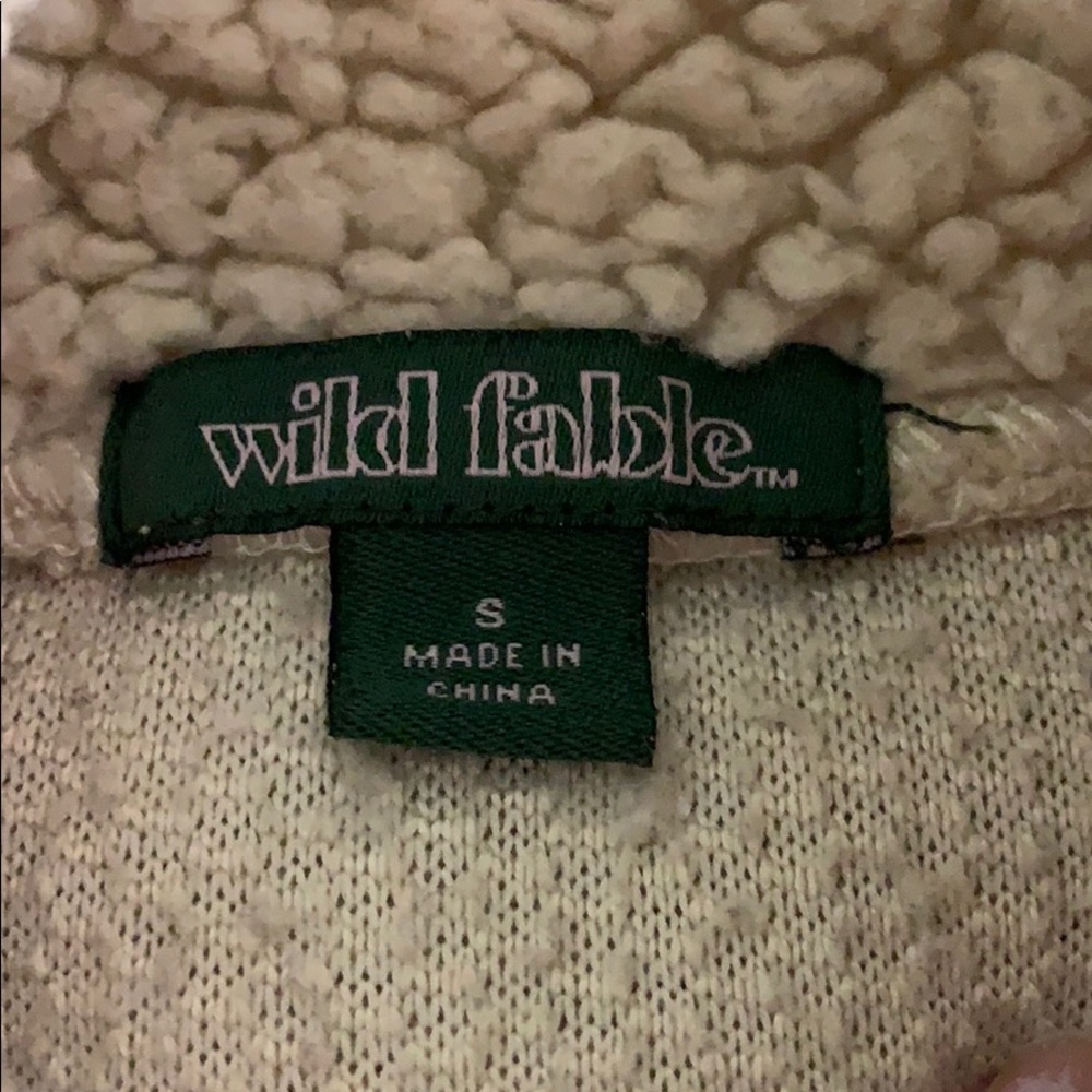 Sweater - Picture 3 of 4
